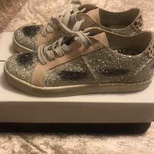ISO / TRADE / SELL DOLCE VITA GLITTER SNEAKERS